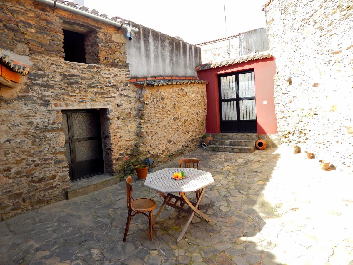 Casa Rural La Perra Gorda Zorita  Eksteriør bilde